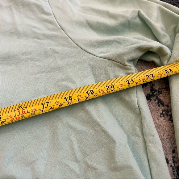 Fila Sweatshirt Crewneck Pullover Pocket Light Aqua Green Women’s M Sporty - Picture 5 of 7